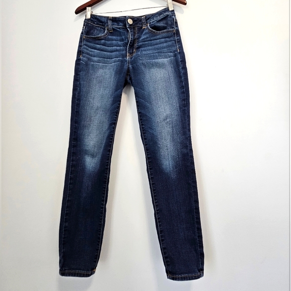 American Eagle High Waisted Super Stretch Jegging - Size US 6 Short - Picture 3 of 7